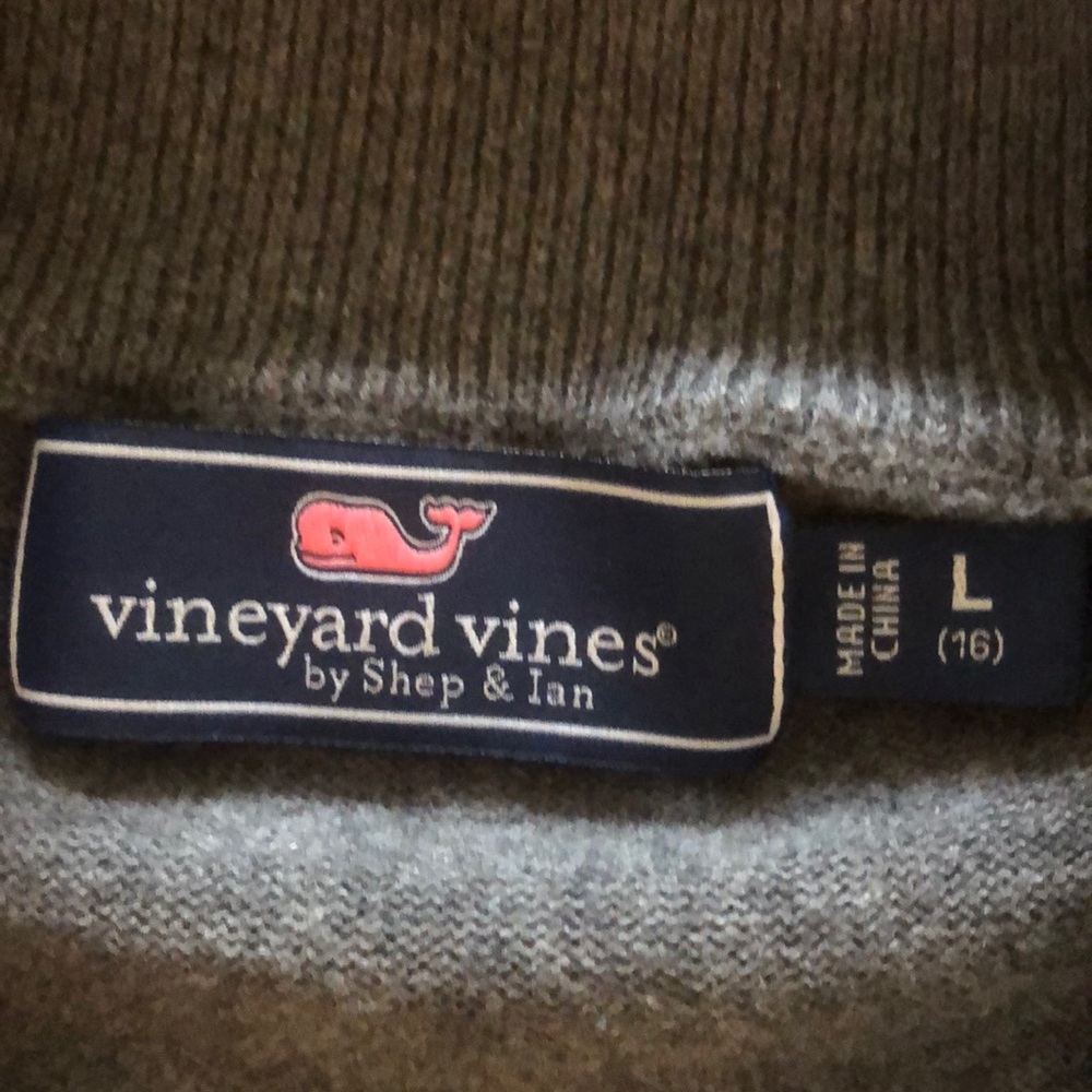 Vineyard vines